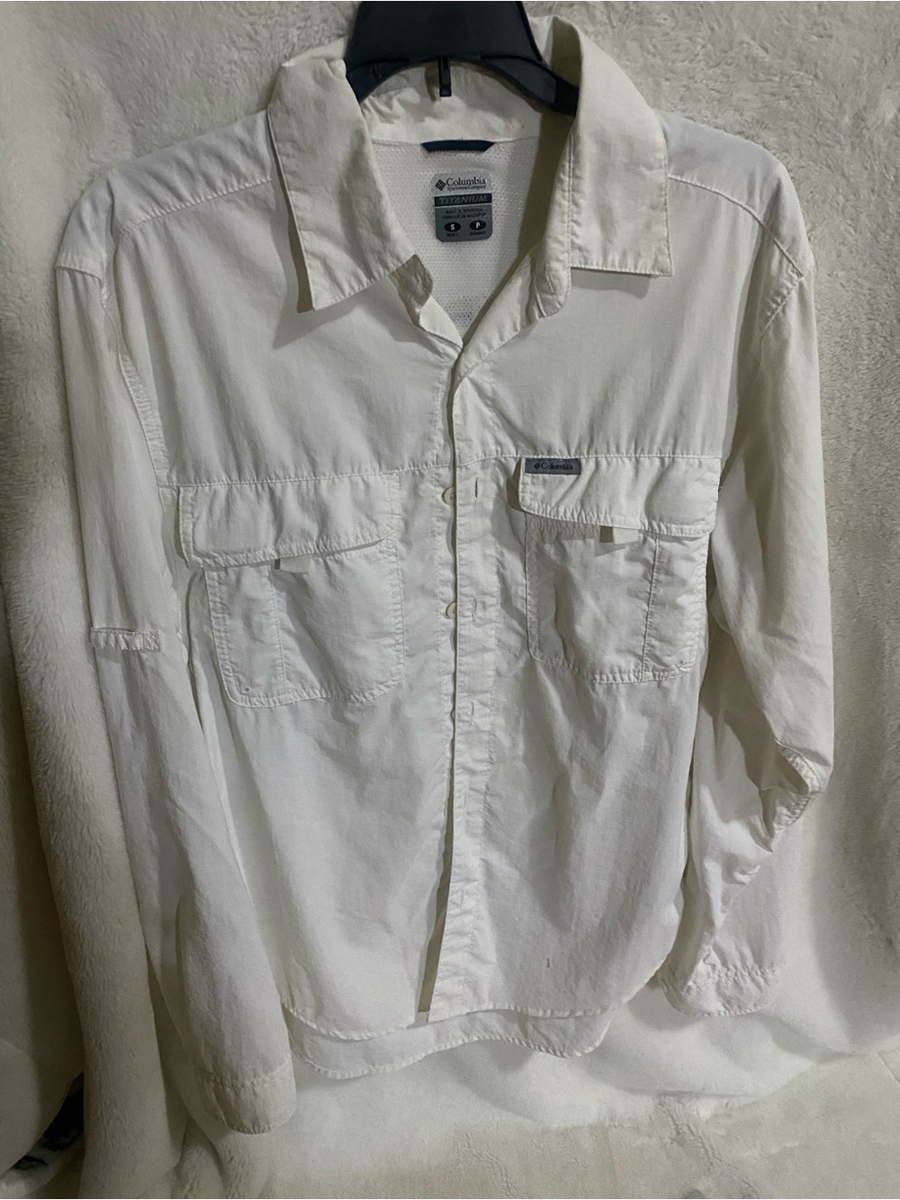 Columbia Men's Long-Sleeve White Outdoor Shirt